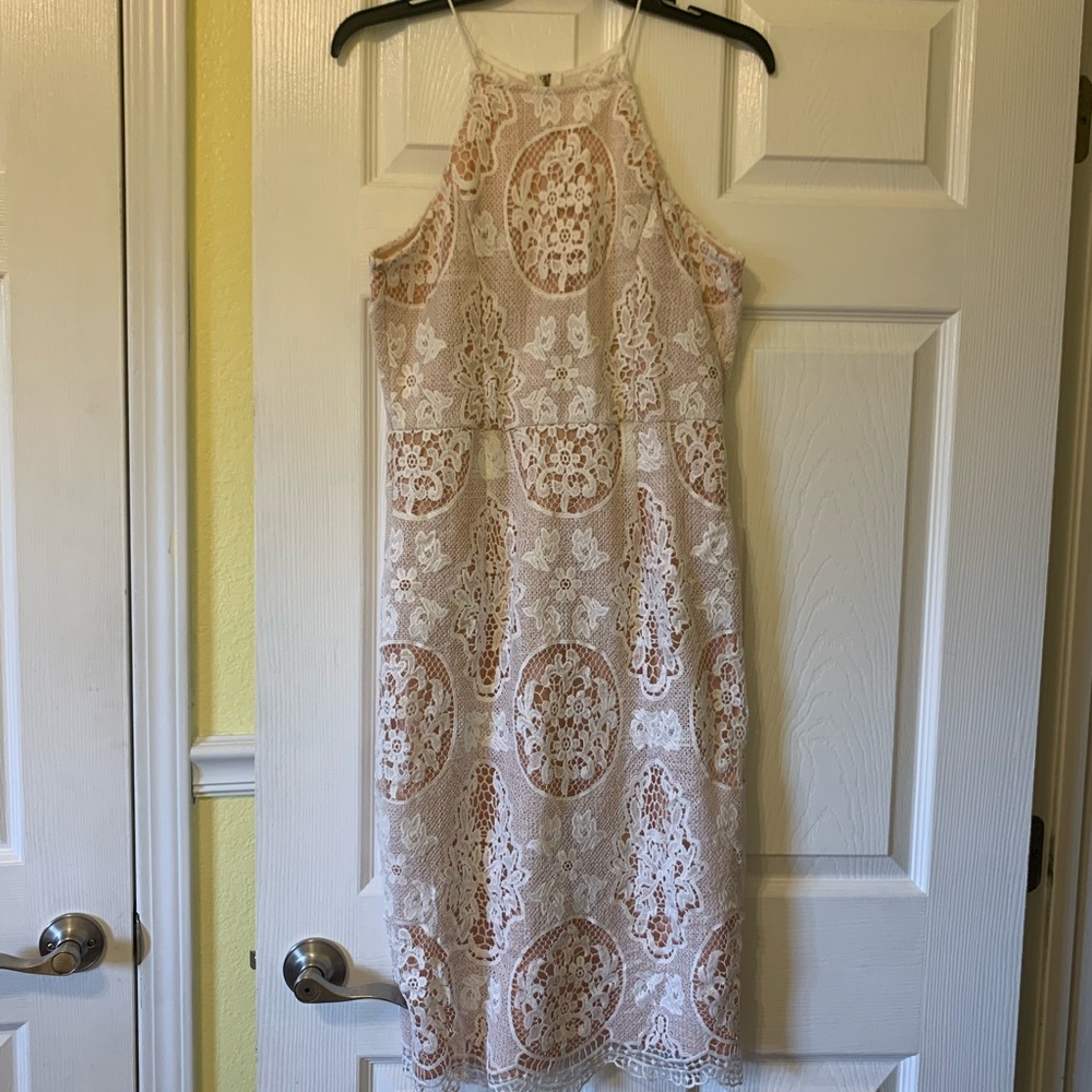 White Lace Altar’d State Dress